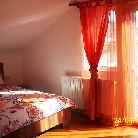Casa Bella Villa Rîşnov Екстериор снимка