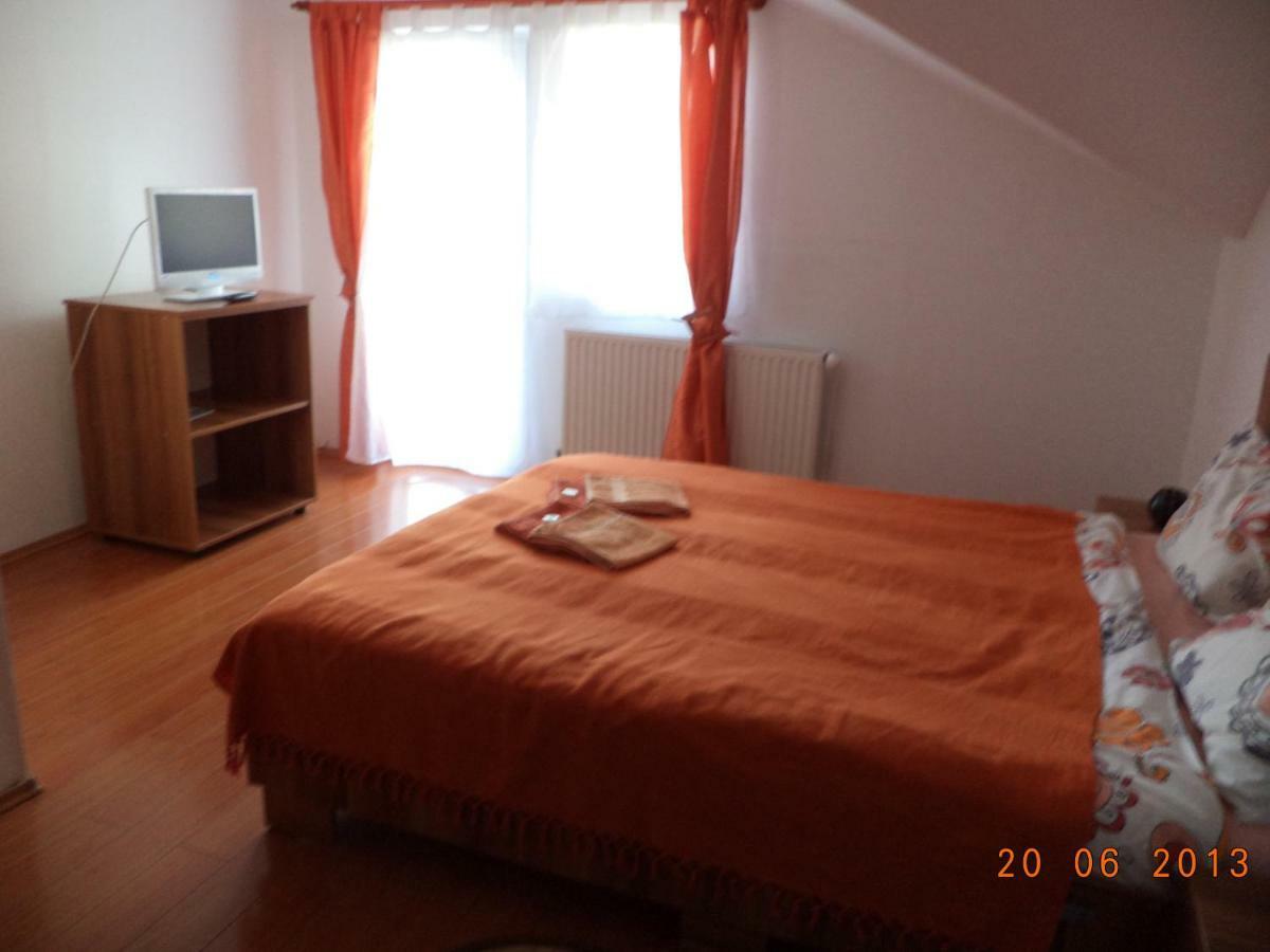 Casa Bella Villa Rîşnov Екстериор снимка